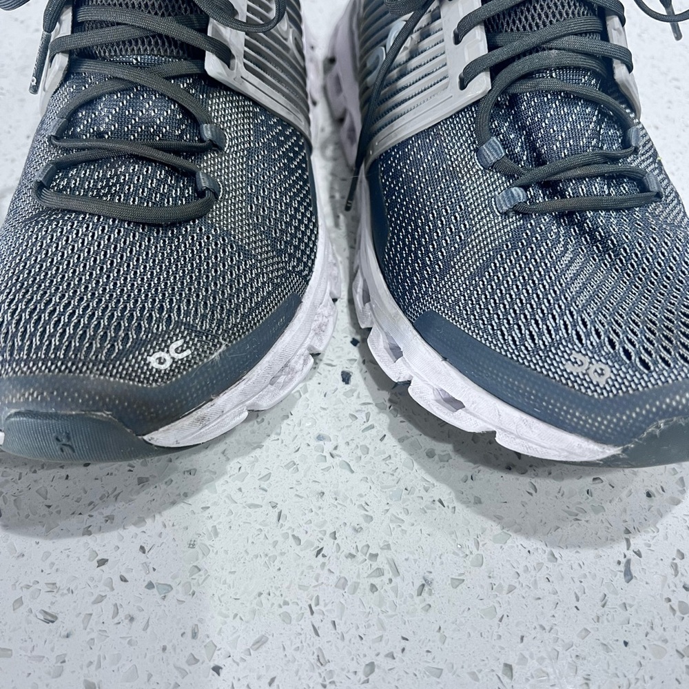 ON Running Gray Sneakers Mens Size 8.5 Grey Black - Picture 7 of 11